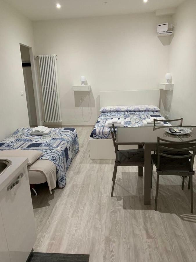 Monolocale Centro Storico Via Piella Villa Болоня Екстериор снимка
